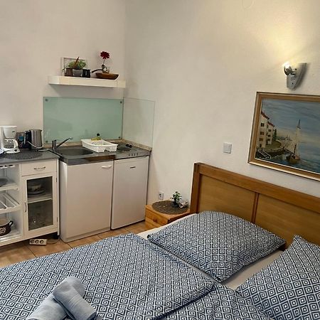 Apartments Marija Malinska Kültér fotó